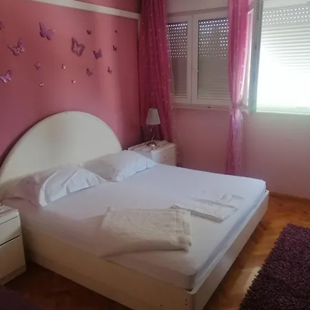 Séjour chez l'habitant Aurora Near Center Split